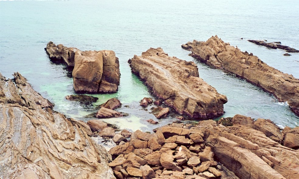 january-2017-bermagui-olympus-35-s-ektar100-unicolourc41-4-1